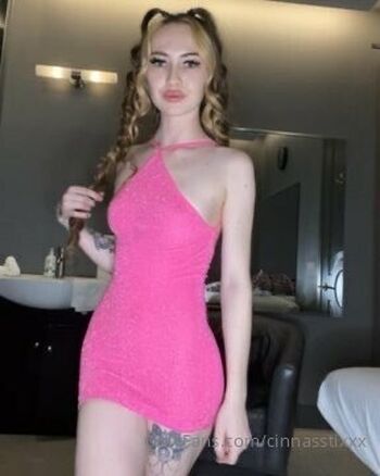 Cinnamo / cinnasstixxx nude photo #2