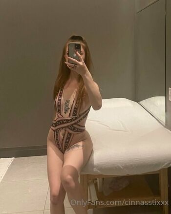 Cinnamo / cinnasstixxx nude photo #4
