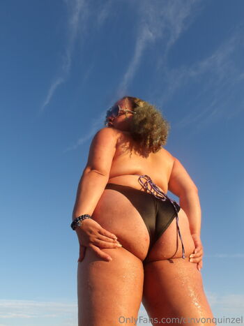 Cin / cinvonquinzel / cin_von_quinzel nude photo #8