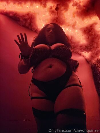 Cin / cinvonquinzel / cin_von_quinzel nude photo #30
