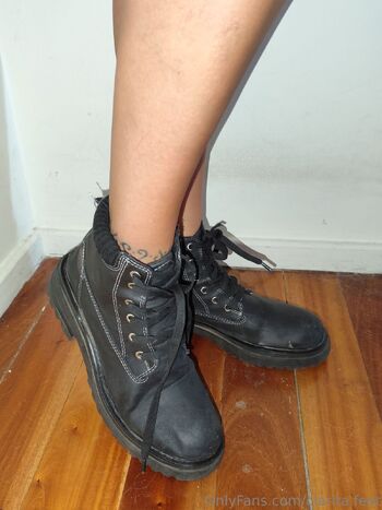 Clarita / clarita.feet / clarita.feet2 nude photo #13