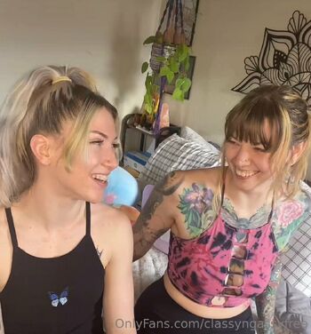 Classy n Gassy Fre / classyngassyfree nude photo #16