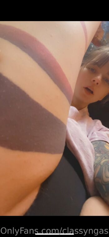 Classy n Gassy Fre / classyngassyfree nude photo #22