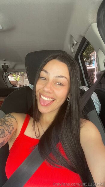 CLAU / claugomezz nude photo #11