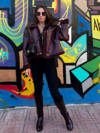 Kri / cleo.patrice nude photo #22