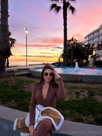 Kri / cleo.patrice nude photo #25