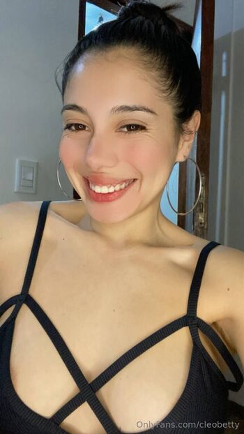Cleo / cleobetty nude photo #7