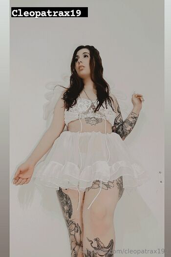 Cle / cleopatrax192 / cleopatrax19 nude photo #11