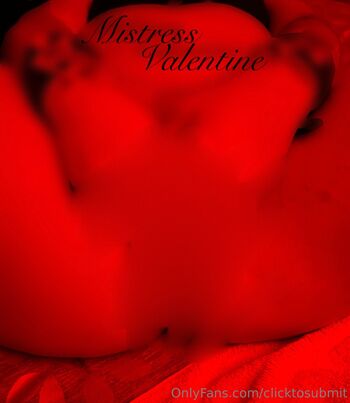 Mistress ValentineV / clicktosubmit nude photo #6