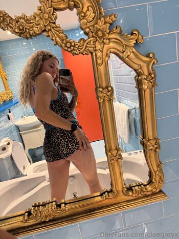 FREE PAGE / cloegreyx nude photo #3