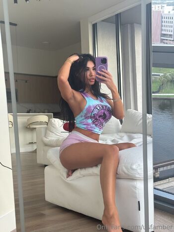 Tiny Brunette / clubroc nude photo #13