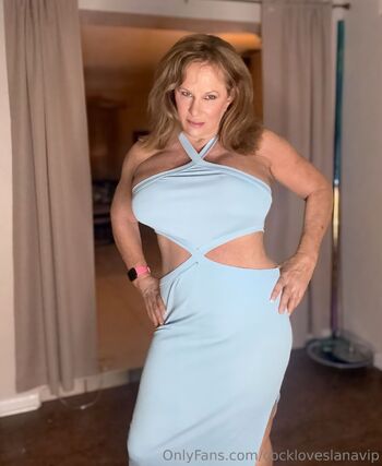 LANA LE / cockloveslanavip / lovelylanalee.2024 / lovelylanalee nude photo #12