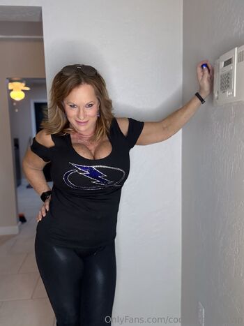 LANA LE / cockloveslanavip / lovelylanalee.2024 / lovelylanalee nude photo #21