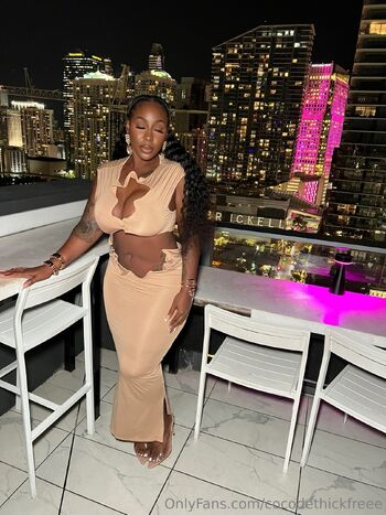 Coco de thick / cocodethickfreee nude photo #1