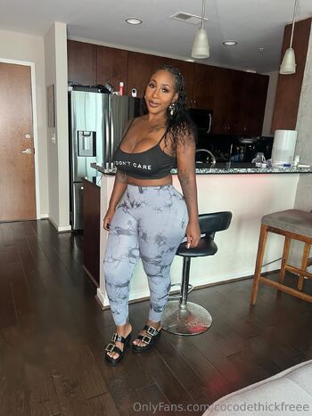 Coco de thick / cocodethickfreee nude photo #4