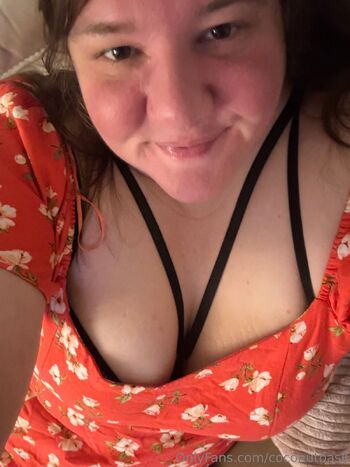 OnlyFans / coconutbasil nude photo #9