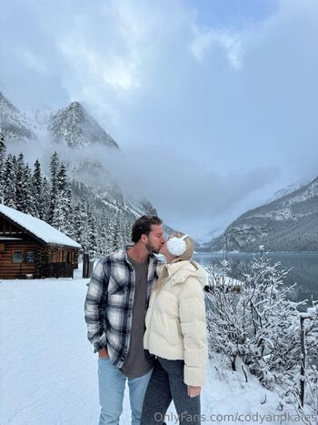 Kaylee Cod / codyandkales nude photo #18