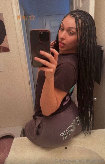 College Kikï / college.kiki nude photo #37