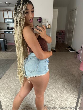 College Kikï / college.kiki nude photo #39