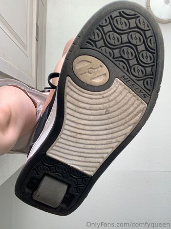 LuxxxTheFo / comfyqueen / hvnny.bvnny / .comfy.queen / comfyqueen19 nude photo #18