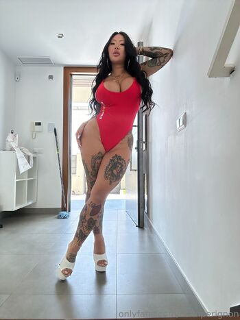 Connie Perigno / connperignon nude photo #3