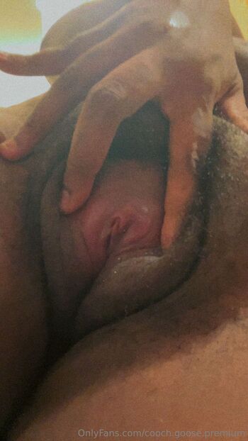 Kevi / cooch.goose.premium nude photo #10