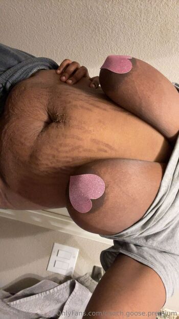 Kevi / cooch.goose.premium nude photo #18