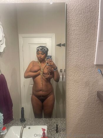 Kevi / cooch.goose.premium nude photo #28