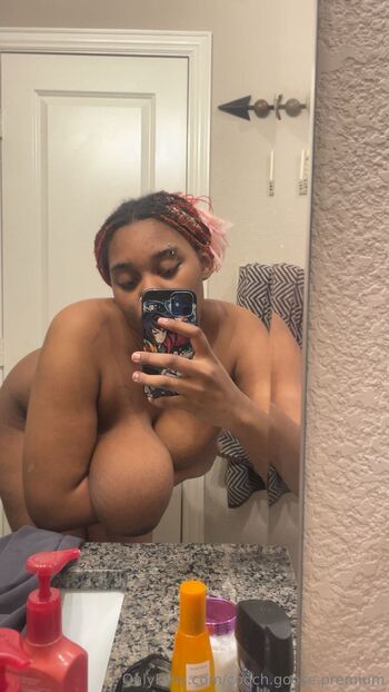 Kevi / cooch.goose.premium nude photo #34