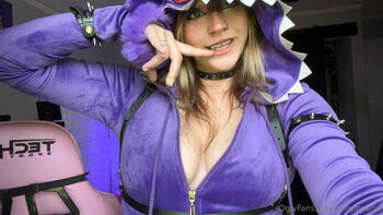 Coope / coophound nude photo #4