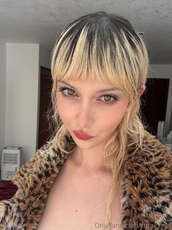 Ann / coral_reef nude photo #12