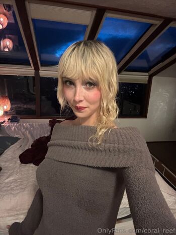 Ann / coral_reef nude photo #17