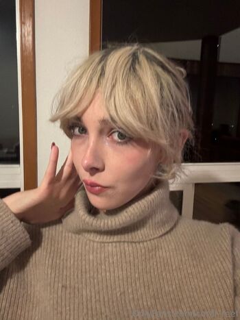 Ann / coral_reef nude photo #26