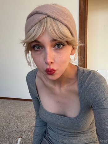 Ann / coral_reef nude photo #35