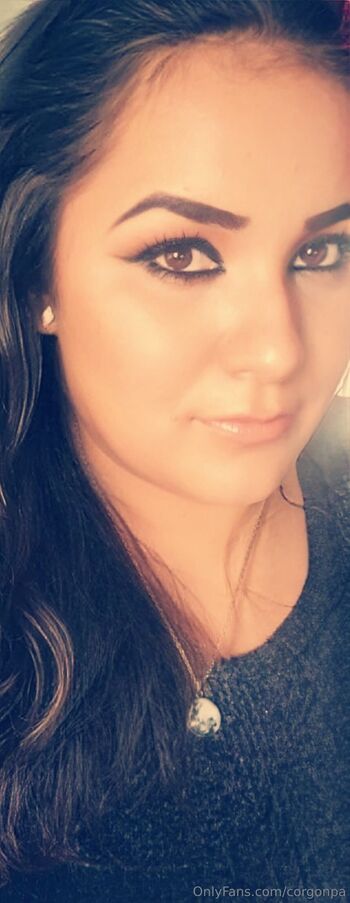 Patitoloc / corgonpa nude photo #27