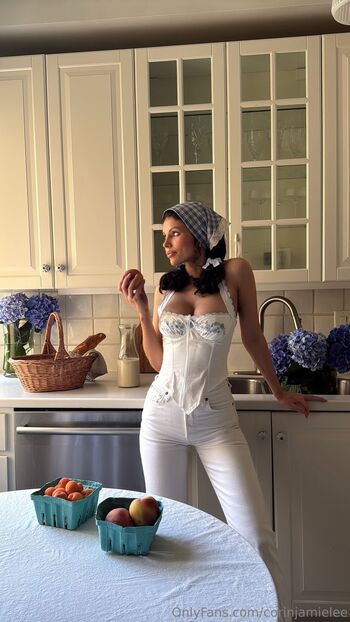 Corinjamiele / corinjamielee / corinjclark nude photo #25