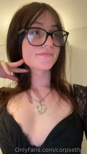 eva / corpsethot nude photo #12