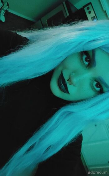 𓆩ᗢ / cosplayadore nude photo #1