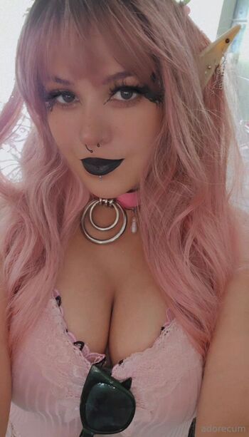 𓆩ᗢ / cosplayadore nude photo #10