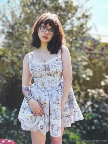 Alice CottonSo / cottonsox nude photo #20