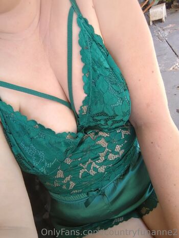 Fun Anne / countryfunanne2 nude photo #9