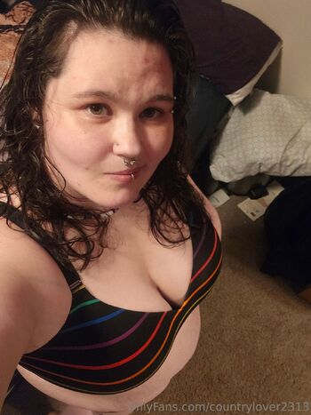 FriskyyThiccBtc / countrylover2313 nude photo #8