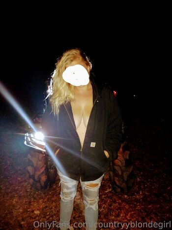 Countryyblondegir / countryyblondegirl nude photo #32