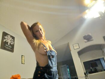 Countryyblondegir / countryyblondegirl nude photo #35