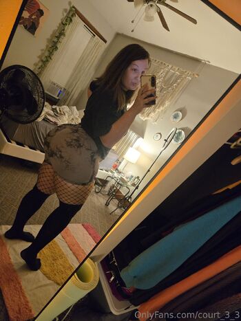 Cour / court_3_3 nude photo #4