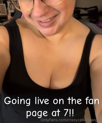 crazycatladyangi / crazycatladyangie nude photo #7