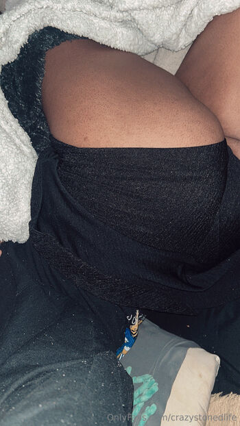 unknownperso / crazystonedlife nude photo #8