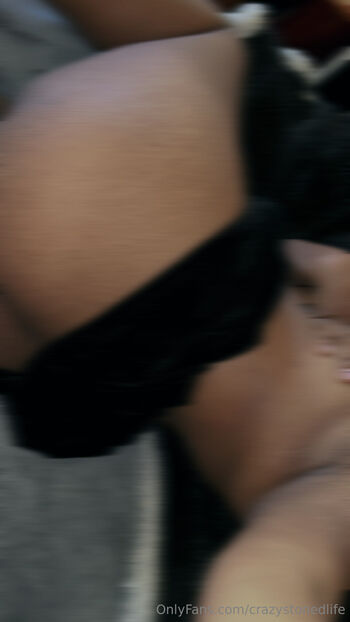 unknownperso / crazystonedlife nude photo #26