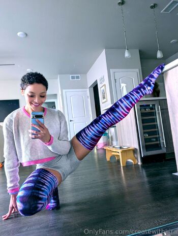 Kira / createwithkira / createwkira / createwithkiraa / createwithkira_bby nude photo #22