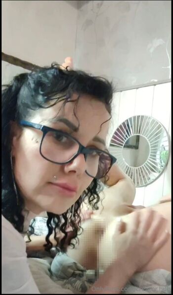 Creator Hub 18.7 / creator.hub nude photo #4